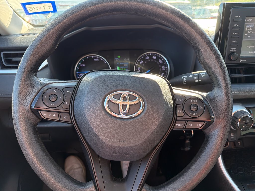 Used 2022 Toyota RAV4 LE AWD/4WD image 12
