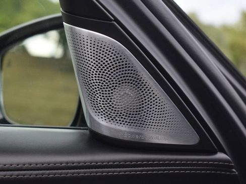 Used 2018 BMW 750i xDrive image 9