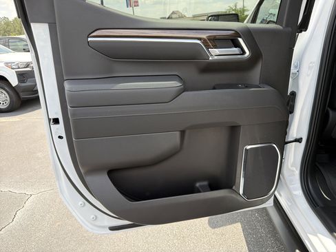 New 2026 Chevrolet Silverado 1500 LT Trail Boss w/ Convenience Package II AWD/4WD image 21