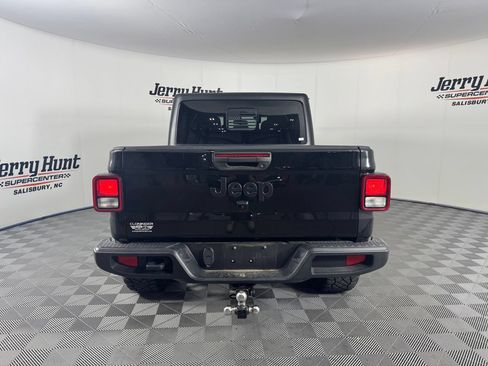 Used 2023 Jeep Gladiator Sport AWD/4WD image 8
