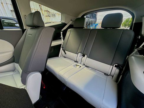 New 2026 Hyundai Ioniq 9 SEL image 25