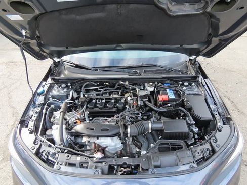 Certified 2022 Honda Civic EX-L image 9