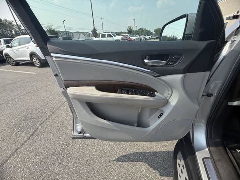 Used 2019 Acura MDX w/ Technology Package FWD image 16
