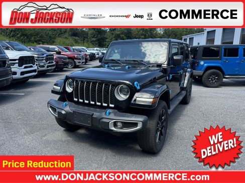 Used 2023 Jeep Wrangler Unlimited Sahara w/ Cold Weather Group AWD/4WD image 1