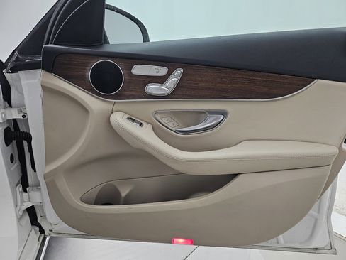 Used 2020 Mercedes-Benz C 300 4MATIC Sedan image 15