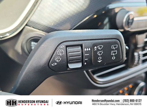 Used 2025 Ford Escape ST-Line FWD image 25