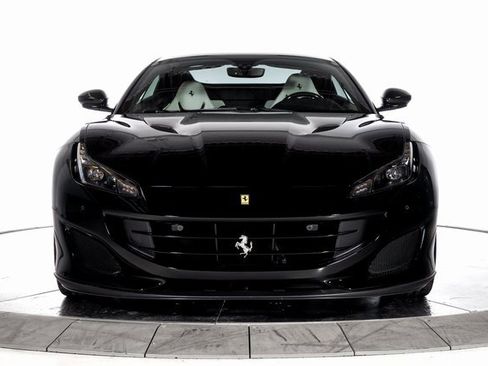 Certified 2019 Ferrari Portofino image 13