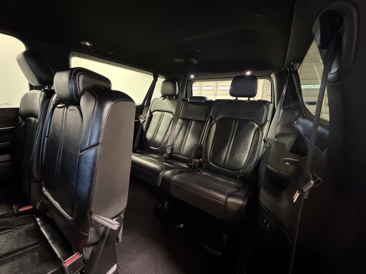 Used 2024 Jeep Wagoneer L Series II w/ Flexible Seating Group AWD/4WD image 25