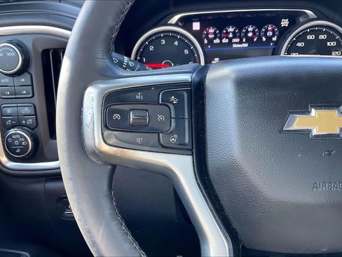 Used 2020 Chevrolet Silverado 2500 LTZ w/ LTZ Premium Package image 17