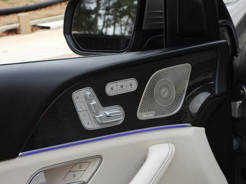 Used 2022 Mercedes-Benz GLS 450 GLS450 4MATIC image 56