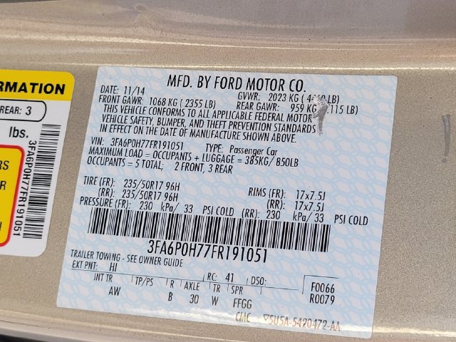 Used 2015 Ford Fusion SE FWD image 16