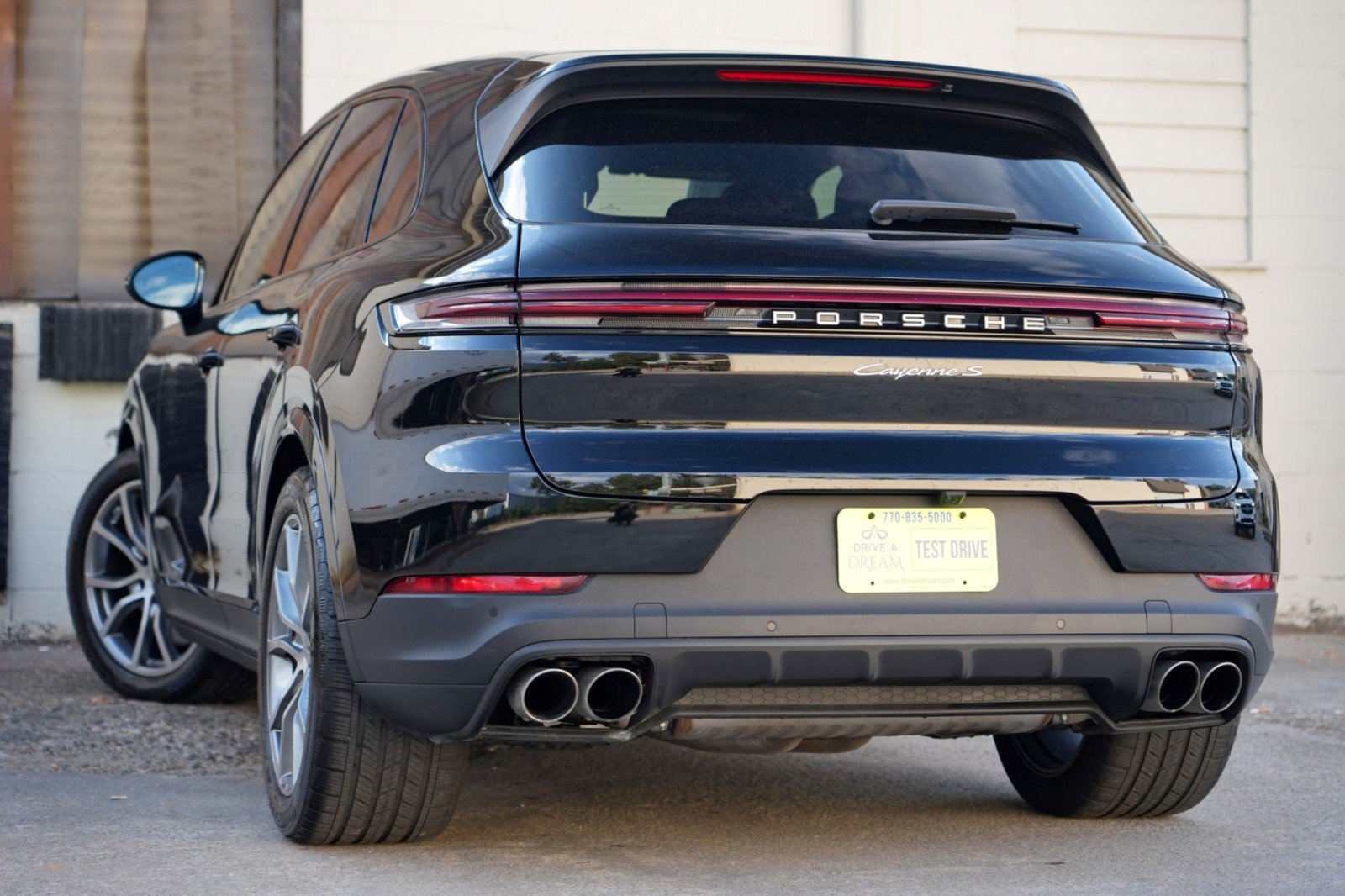 Used 2024 Porsche Cayenne S w/ Premium Package AWD/4WD image 6
