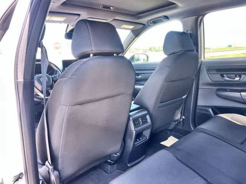 Used 2025 Honda CR-V Sport image 13