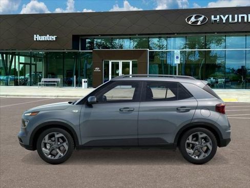 New 2026 Hyundai Venue SEL image 3