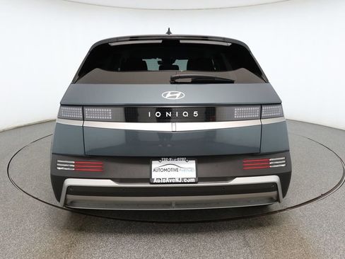Used 2025 Hyundai Ioniq 5 SE image 5