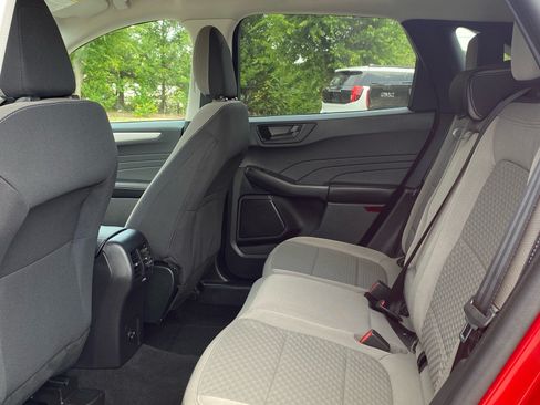 Certified 2022 Ford Escape SE w/ SE Sport Appearance Package FWD image 22