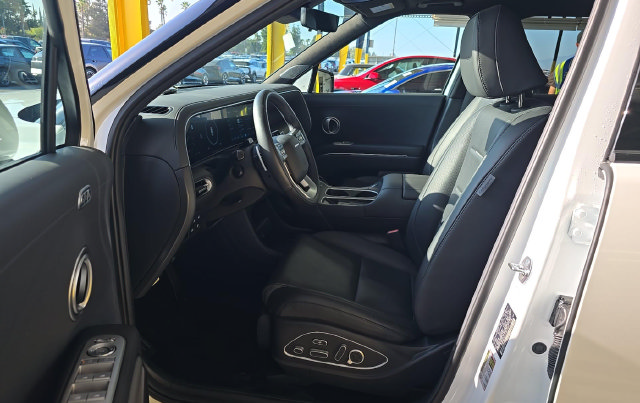 Used 2026 Hyundai Palisade Calligraphy AWD/4WD image 5