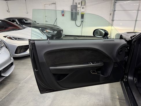 Used 2015 Dodge Challenger SRT Hellcat image 21