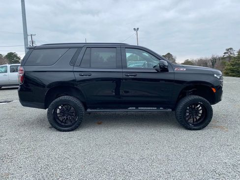 Used 2021 Chevrolet Tahoe Z71 w/ Z71 Signature Package image 2