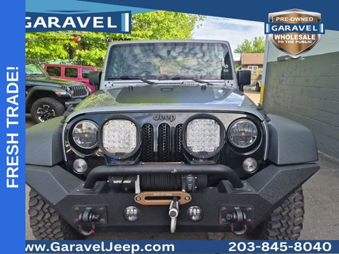 Used 2018 Jeep Wrangler Sport AWD/4WD image 4