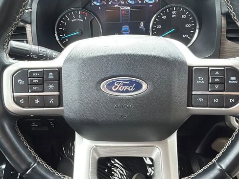 Used 2023 Ford Expedition Limited image 26