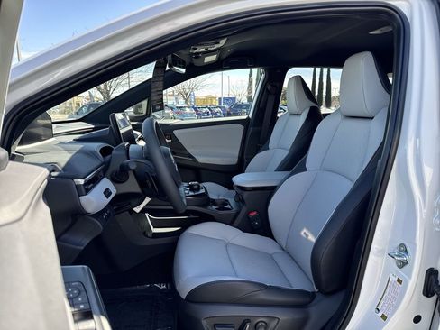 New 2026 Subaru Solterra Limited image 13