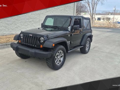 Used 2009 Jeep Wrangler X w/ Black Appearance Group AWD/4WD image 1