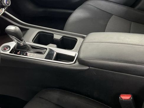 Used 2023 Nissan Sentra SV image 18