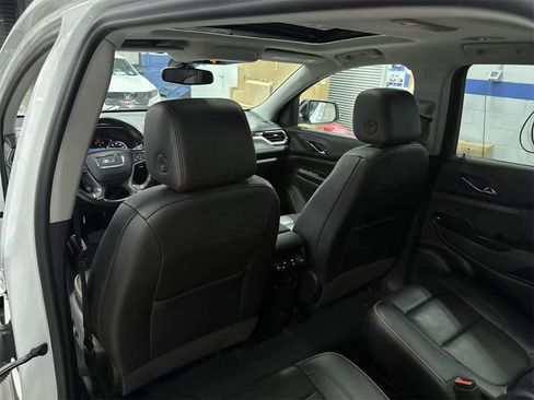 Used 2022 GMC Acadia AT4 w/ Preferred Package image 30