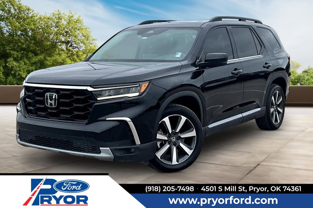 Used 2023 Honda Pilot Touring image 1