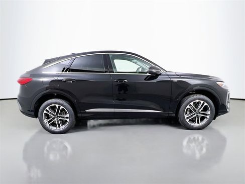 New 2025 Audi Q5 Premium Plus image 8