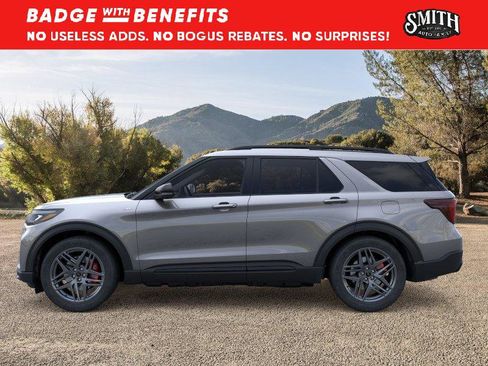 New 2026 Ford Explorer ST-Line w/ ST-Line Street Pack RWD image 4