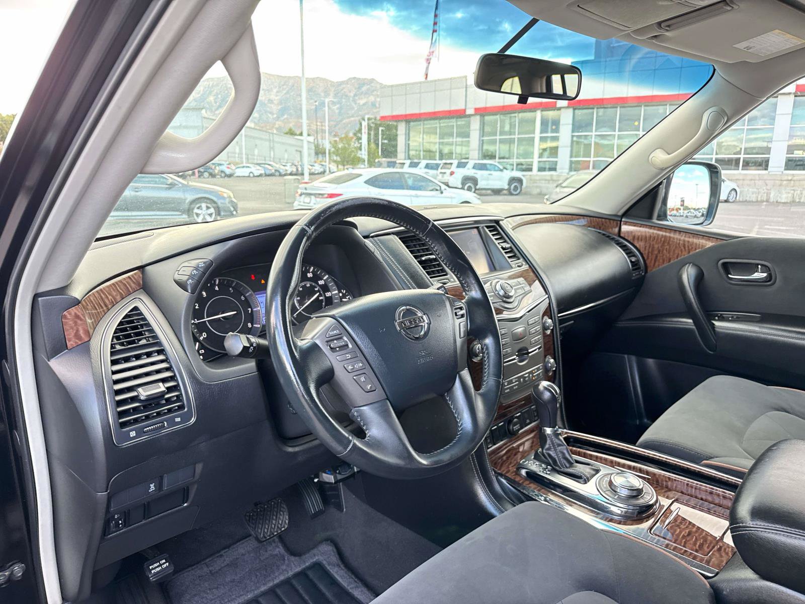 Used 2017 Nissan Armada SV AWD/4WD image 10