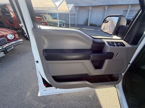 Used 2020 Ford F150 XL w/ Equipment Group 101A Mid RWD image 10