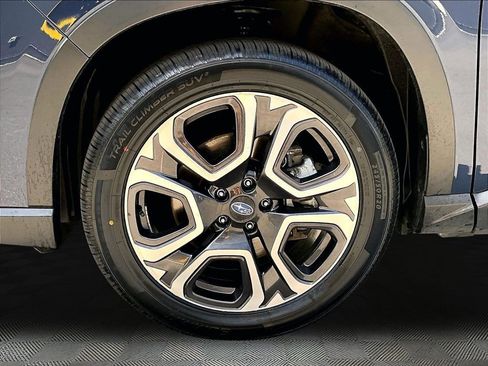 Used 2023 Subaru Ascent Limited w/ Technology Package AWD/4WD image 28