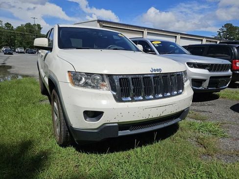 Used 2012 Jeep Grand Cherokee Laredo RWD image 4
