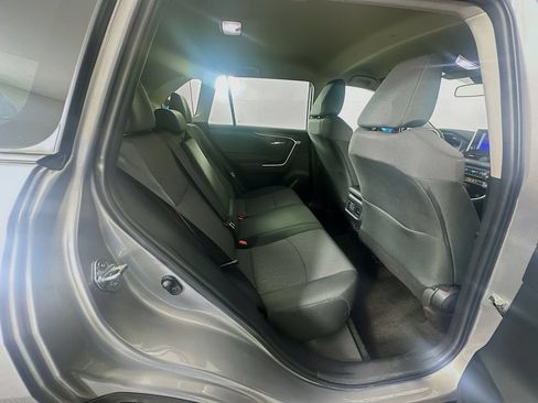 Certified 2025 Toyota RAV4 XLE FWD image 27
