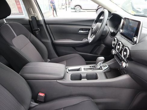 Certified 2025 Nissan Sentra SV FWD image 19