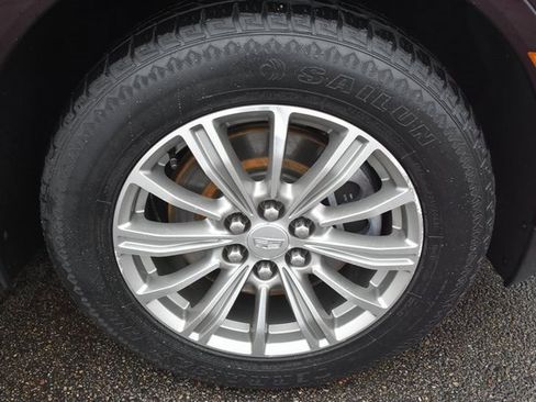 Used 2018 Cadillac XT5 Luxury w/ LPO, Wheel Lock Package image 45