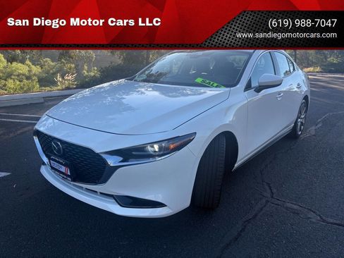 Used 2020 MAZDA MAZDA3 Premium 4dr Sedan image 38