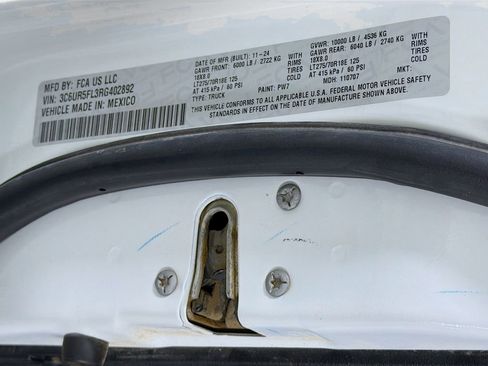 Used 2024 RAM 2500 Laramie image 34