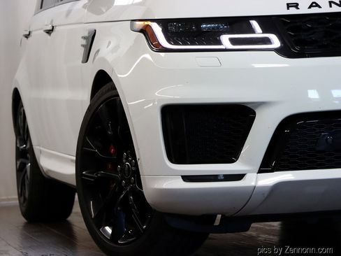 Used 2021 Land Rover Range Rover Sport HST image 4