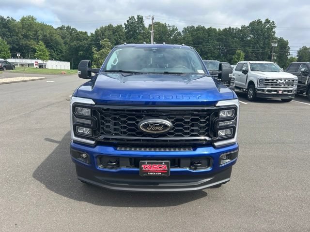 New 2026 Ford F250 Lariat w/ Black Appearance Package AWD/4WD image 2