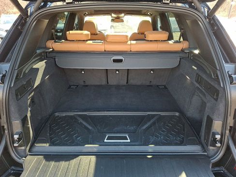 Used 2024 BMW X5 xDrive40i w/ M Sport Package image 28