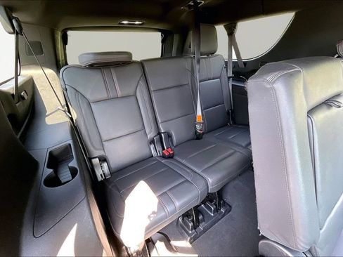 Used 2023 Chevrolet Suburban RST AWD/4WD image 29