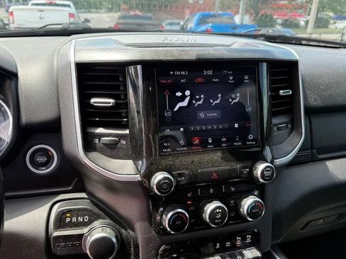 Used 2021 RAM 1500 Big Horn RWD image 22