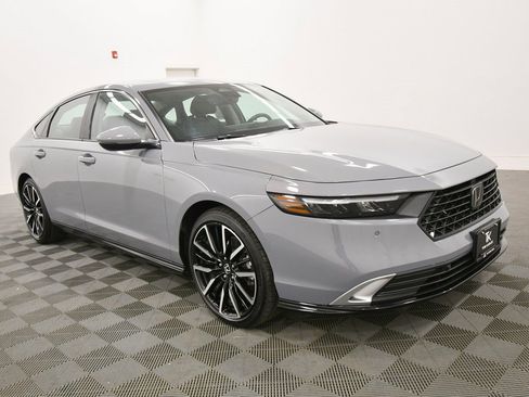 Certified 2025 Honda Accord Touring image 10