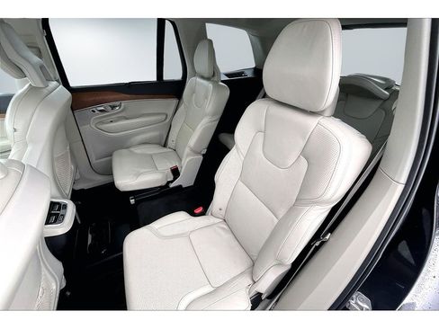 Used 2020 Volvo XC90 T6 Inscription image 19