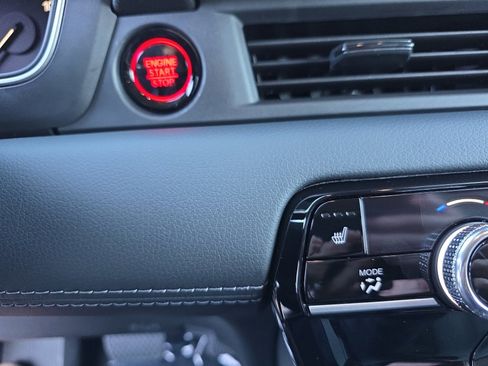 New 2025 Honda Pilot Touring image 24