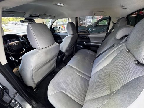 Used 2021 Toyota Tacoma SR image 39